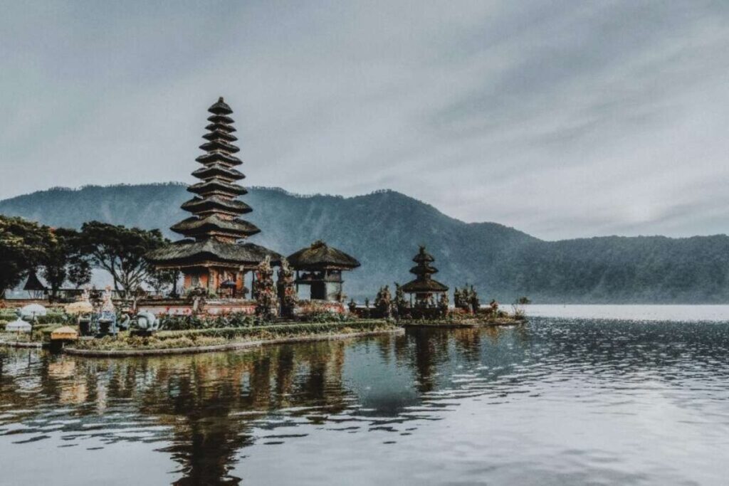 Ulun-Danu-Beratan-Temple--The-Lake-Temple-of-Bedugul