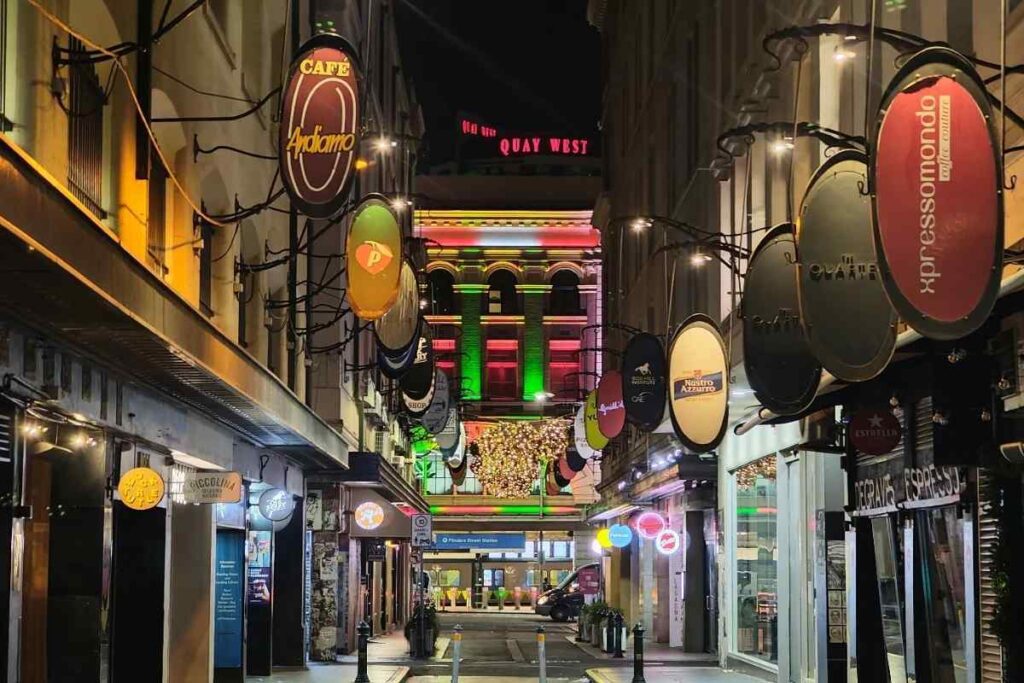 Melbourne's Laneways and Cultural Scene