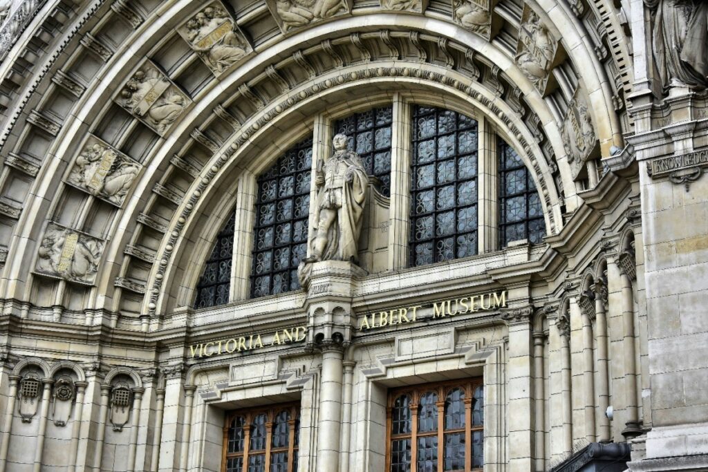 5. Victoria and Albert Museum — South Kensington