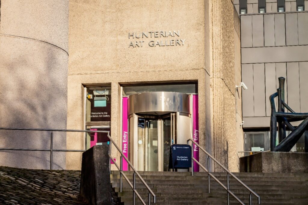 9. Hunterian Museum — Holborn