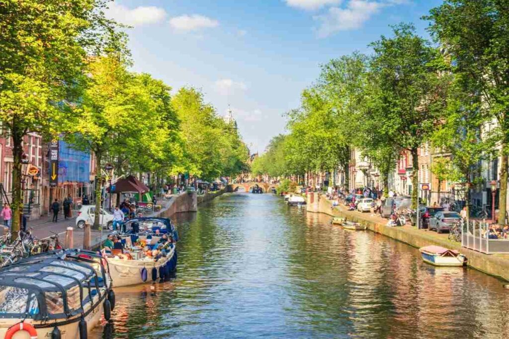 Amsterdam Canal District — Is It Free to Visit