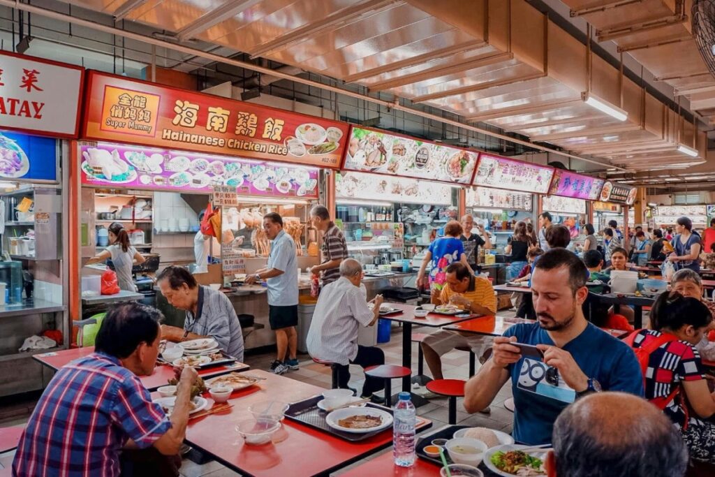 Local Dining Etiquette in Singapore