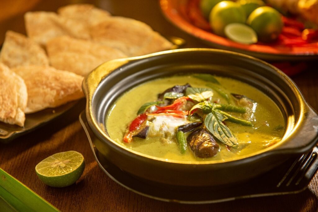 Signature Thai Dishes Every Traveller Should Know