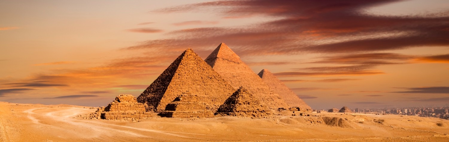 Pyramids of Giza – Iconic Marvels