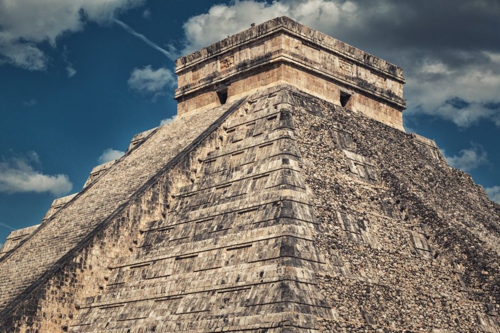 Must-see attractions in Chichen Itza Pyramid of Kukulcan