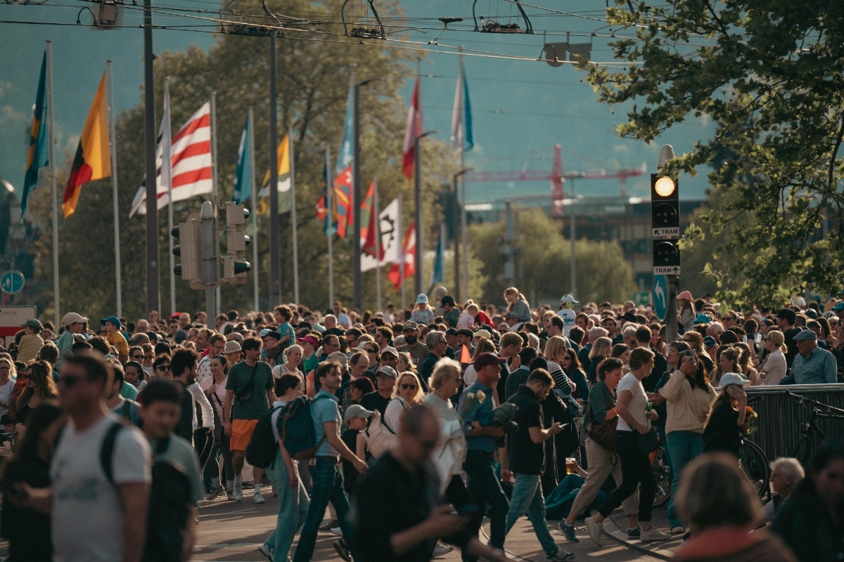 Mastering the Clock How to Avoid the 2026 European Crowd Squeeze Sunset Weekly