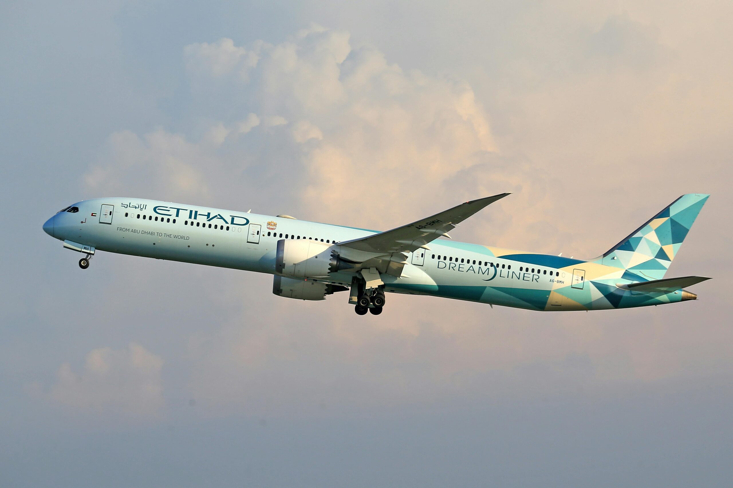 Etihad Airways Sunset Weekly