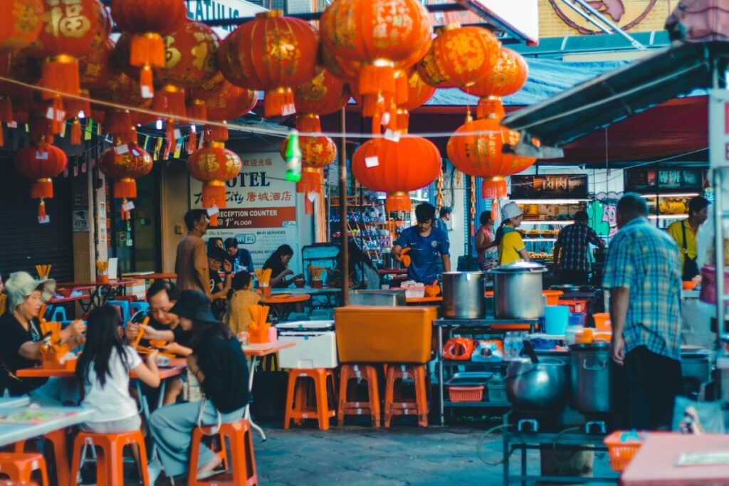 A Traveller’s Guide to Malaysian Hawker Centres and Mamak Culture