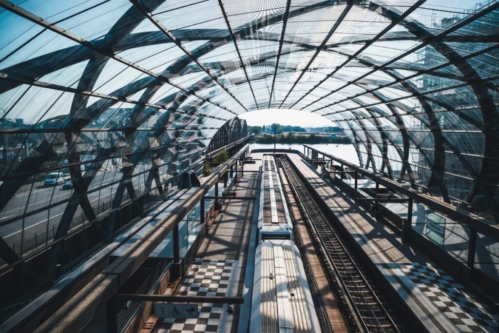 The 2026 Smart Guide to UK Train Apps That Save You Cash
