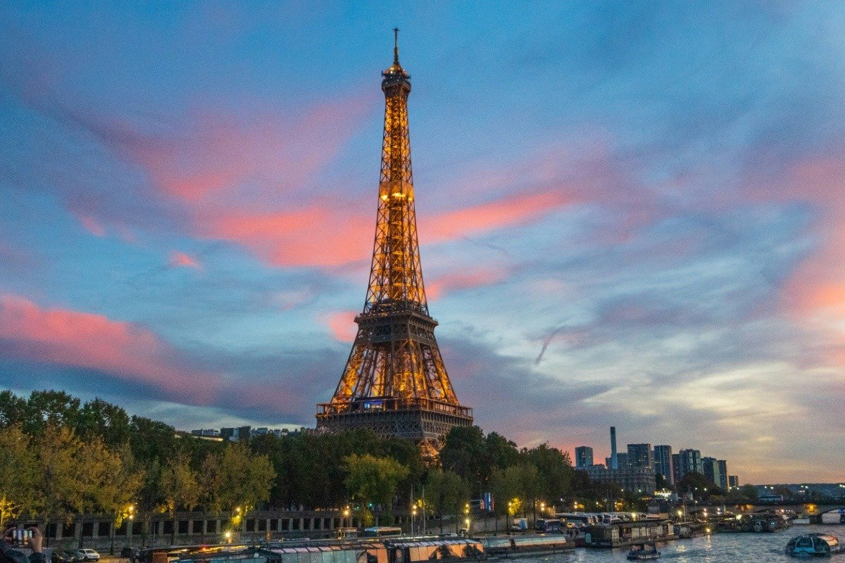Eiffel Tower right before the Covid-19 pandemic.